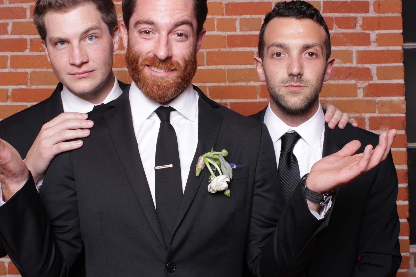 8 Questions to Ask When Choosing a Photo Booth Company for Your Wedding