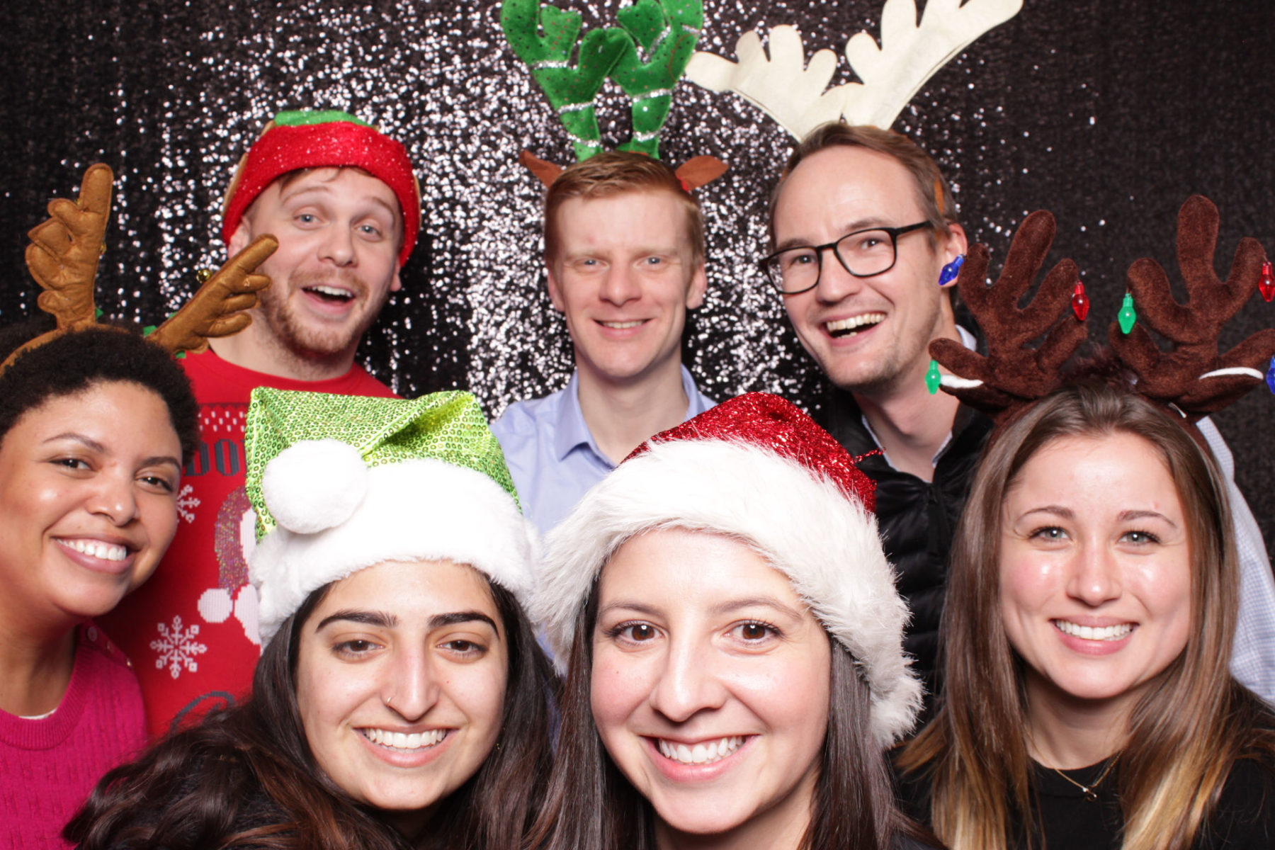 'Tis the Season to Smile: Planning Your Holiday Party Photo Booth
